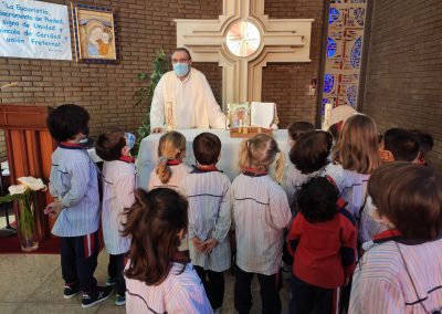 Protegido: Los niños de 5 años aprenden sobre el bautismo con el P. Agustín
