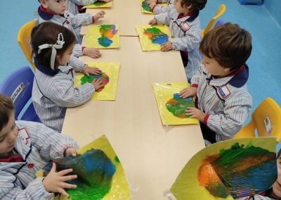 Protegido: Aula de 2 Años: Estrella para el Belén Infantil, Mural y pintamos con los dedos