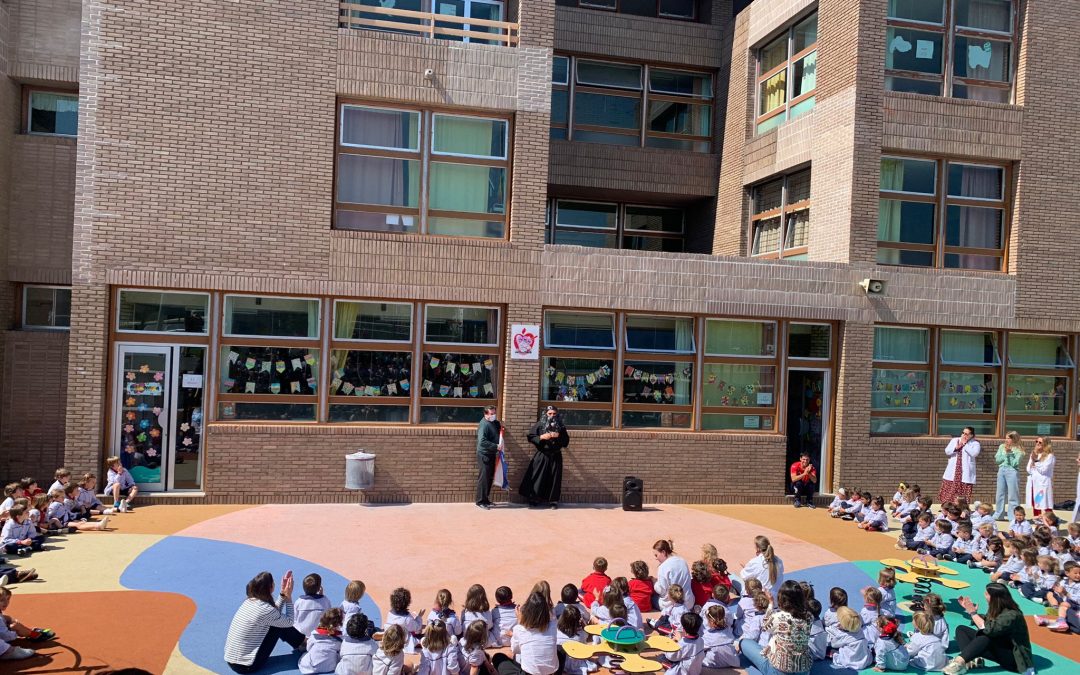 El patio de San AgusTININ